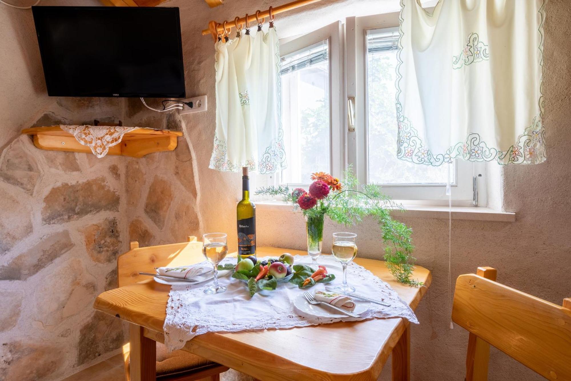 Stone House Harmony Apartment Zrnovo Exterior photo