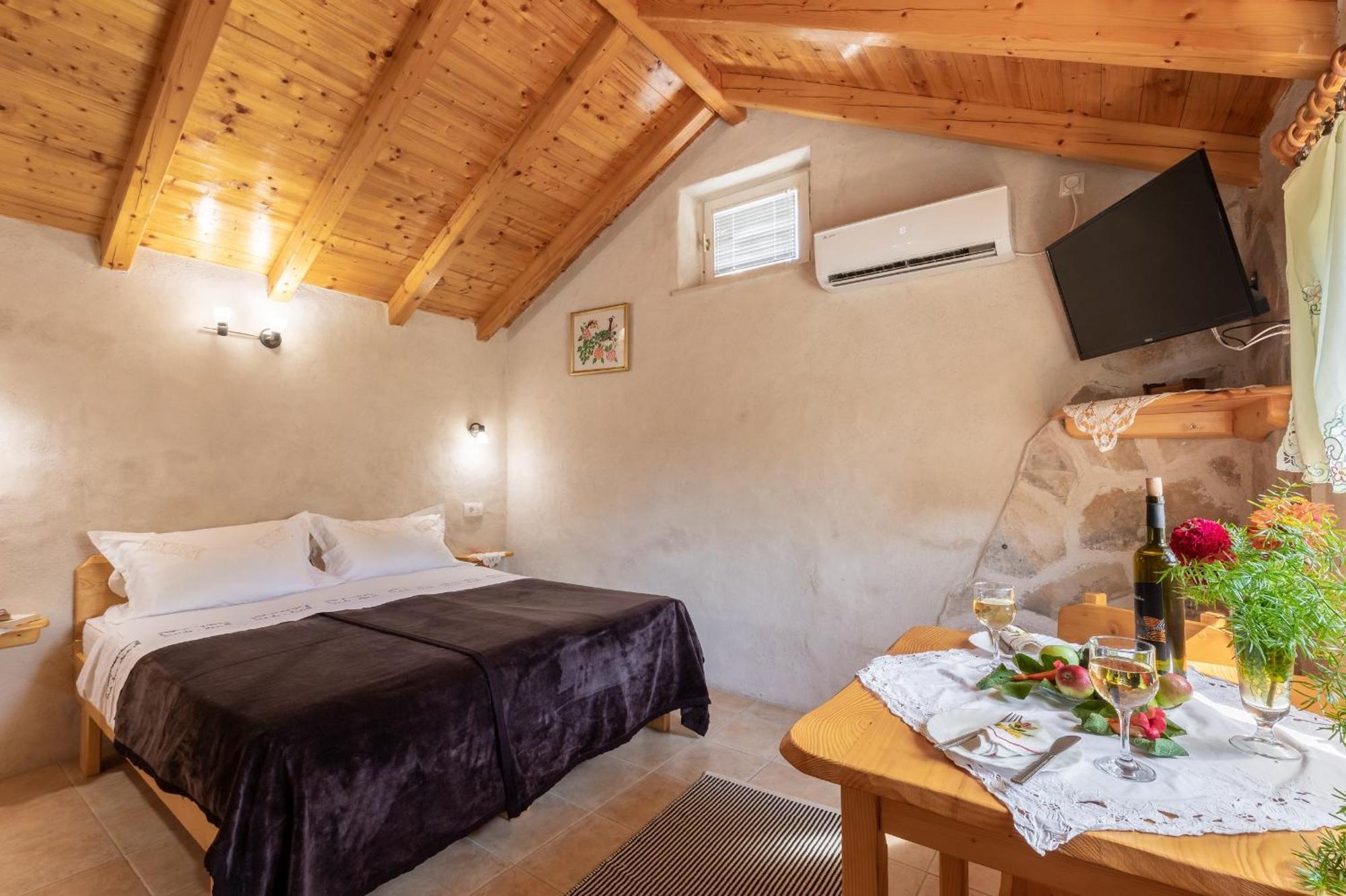 Stone House Harmony Apartment Zrnovo Exterior photo